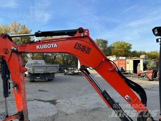 Kubota U35 Minikaivukoneet < 7t