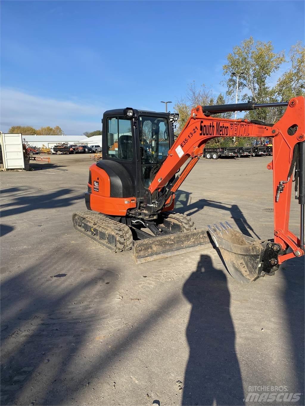 Kubota U35-4 Minikaivukoneet < 7t