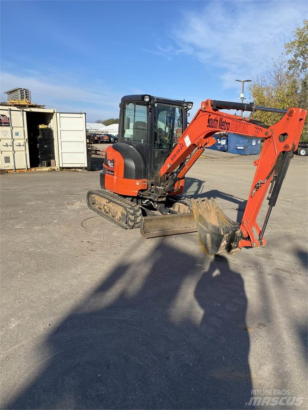 Kubota U35-4 Minikaivukoneet < 7t