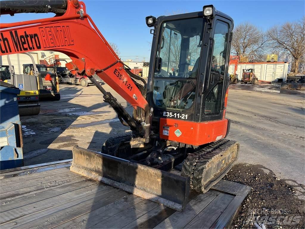 Kubota U35-4 Minikaivukoneet < 7t