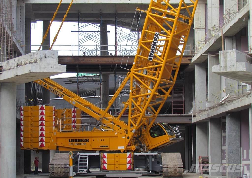 Liebherr LR1600-2 Tela-alustaiset nosturit