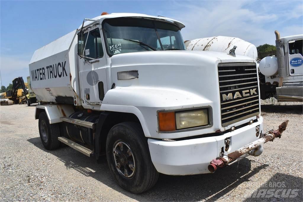 Mack CH613 Säiliöautot