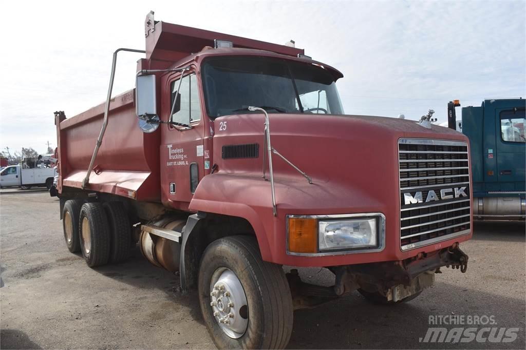Mack CH613 Sora- ja kippiautot