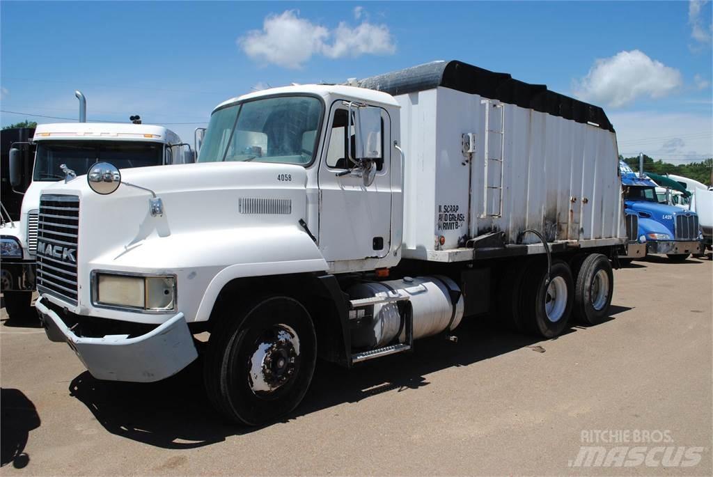 Mack CH613 Sora- ja kippiautot