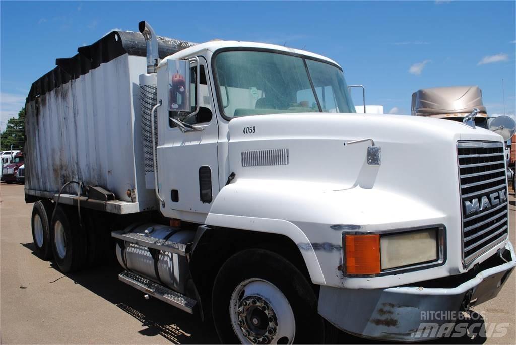 Mack CH613 Sora- ja kippiautot