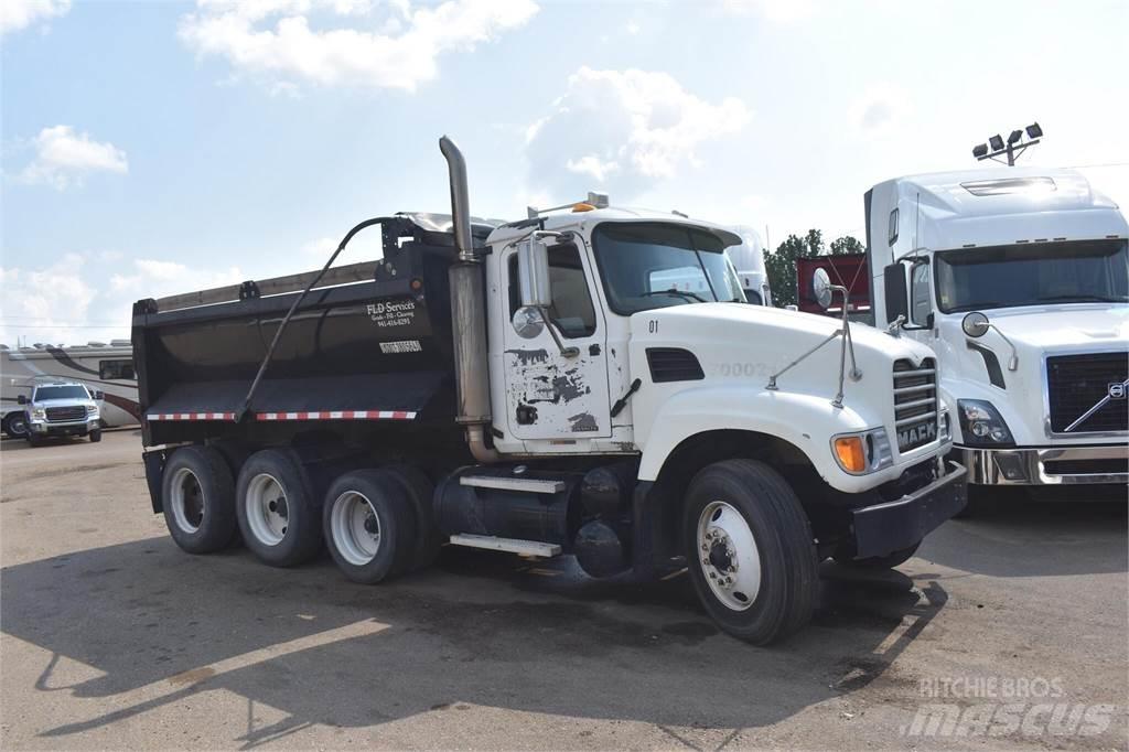 Mack GRANITE CV713 Sora- ja kippiautot