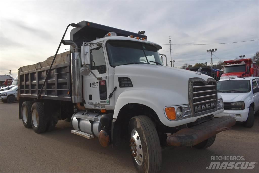 Mack GRANITE CV713 Sora- ja kippiautot