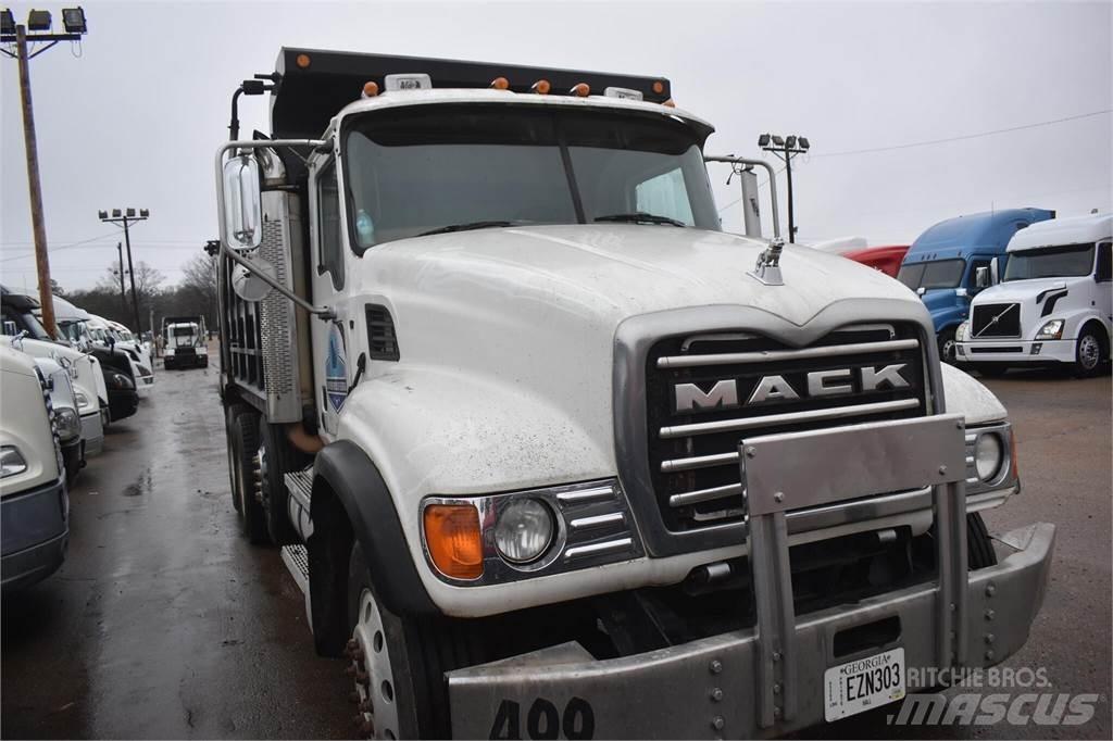 Mack GRANITE CV713 Sora- ja kippiautot