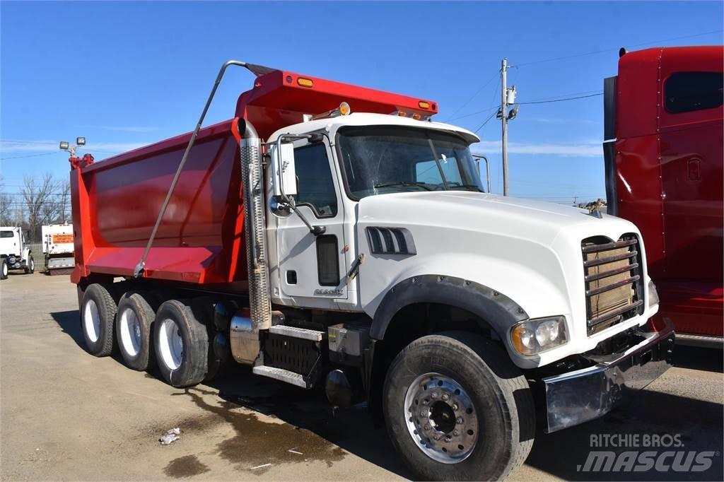Mack GRANITE GU713 Sora- ja kippiautot