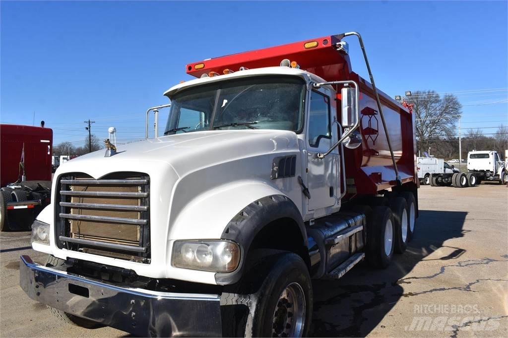 Mack GRANITE GU713 Sora- ja kippiautot