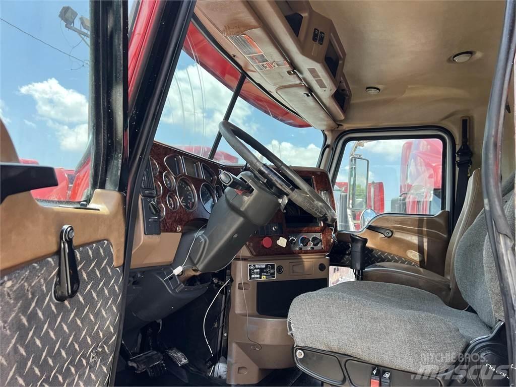Mack GRANITE GU713 Sora- ja kippiautot