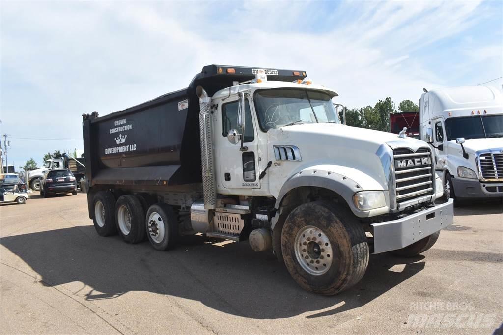 Mack GRANITE GU713 Sora- ja kippiautot