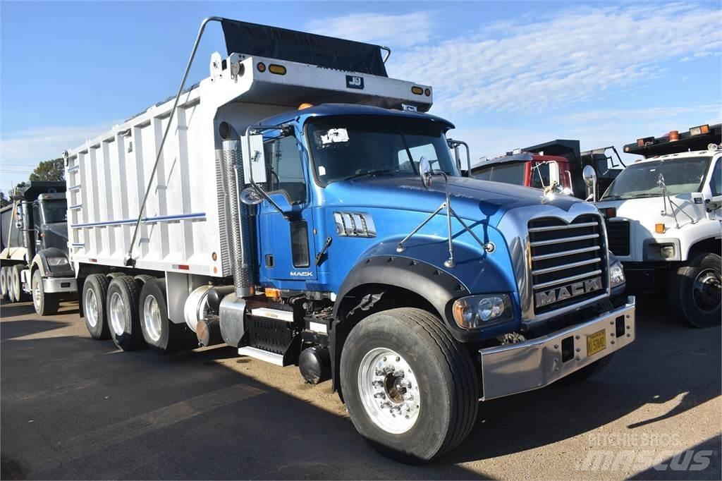 Mack GRANITE GU713 Sora- ja kippiautot