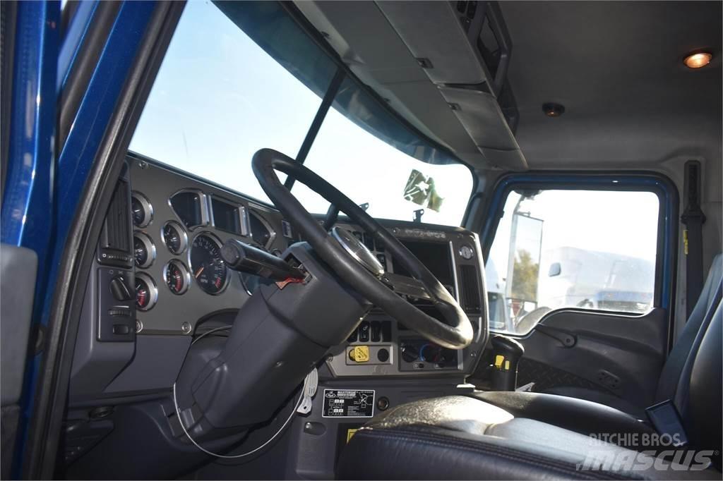 Mack GRANITE GU713 Sora- ja kippiautot
