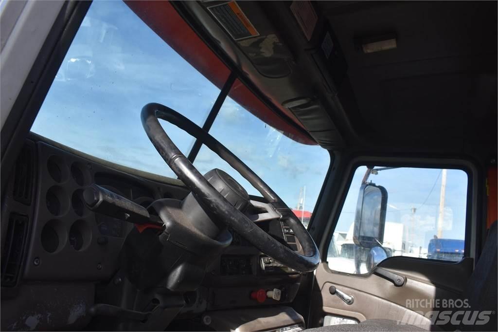 Mack VISION CX612 Sora- ja kippiautot