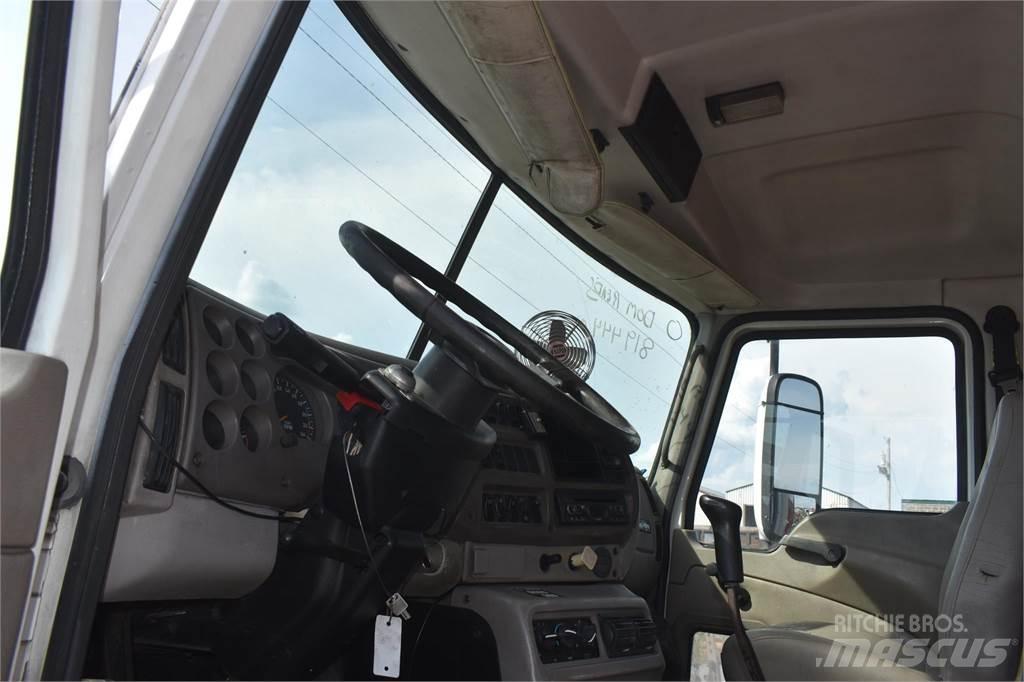 Mack VISION CXN613 Sora- ja kippiautot