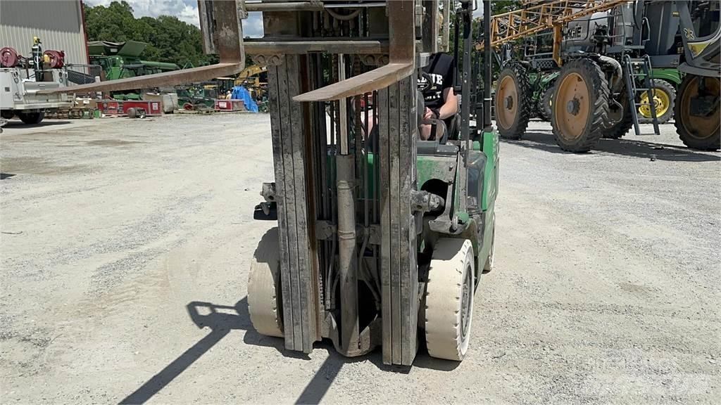 Mitsubishi FG25N Muut haarukkatrukit