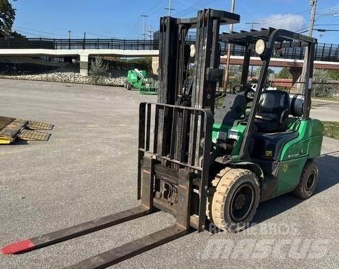 Mitsubishi FG30N Muut haarukkatrukit