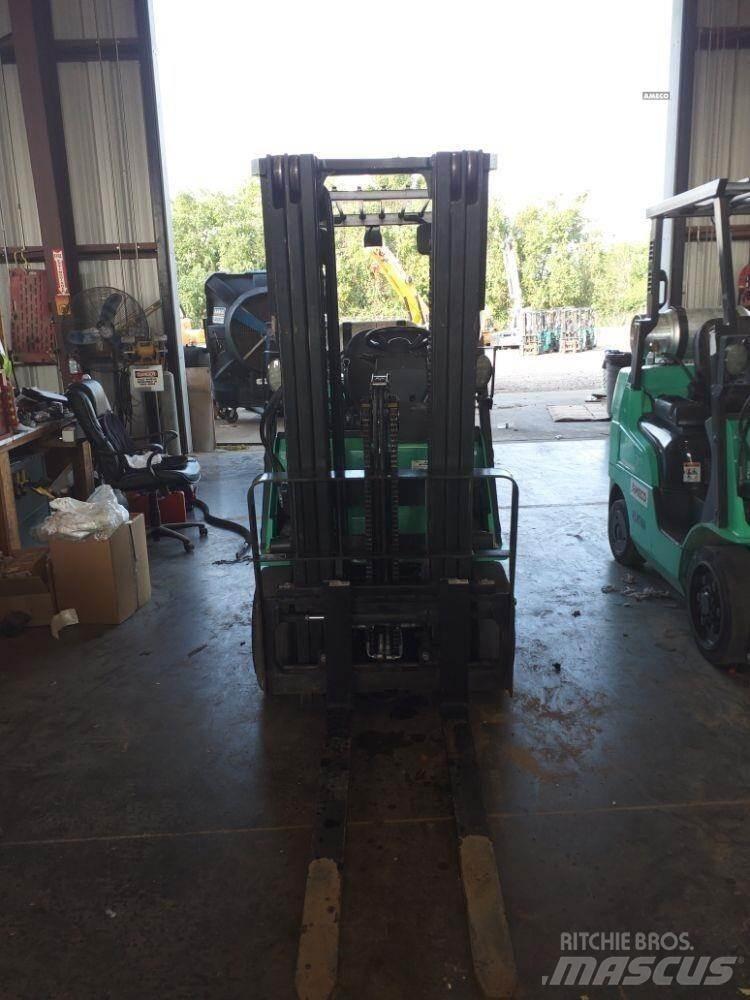 Mitsubishi FGC25 Muut haarukkatrukit