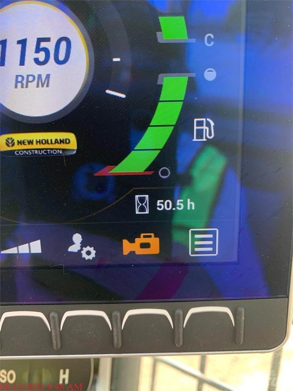 New Holland C332 Liukuohjatut kuormaajat