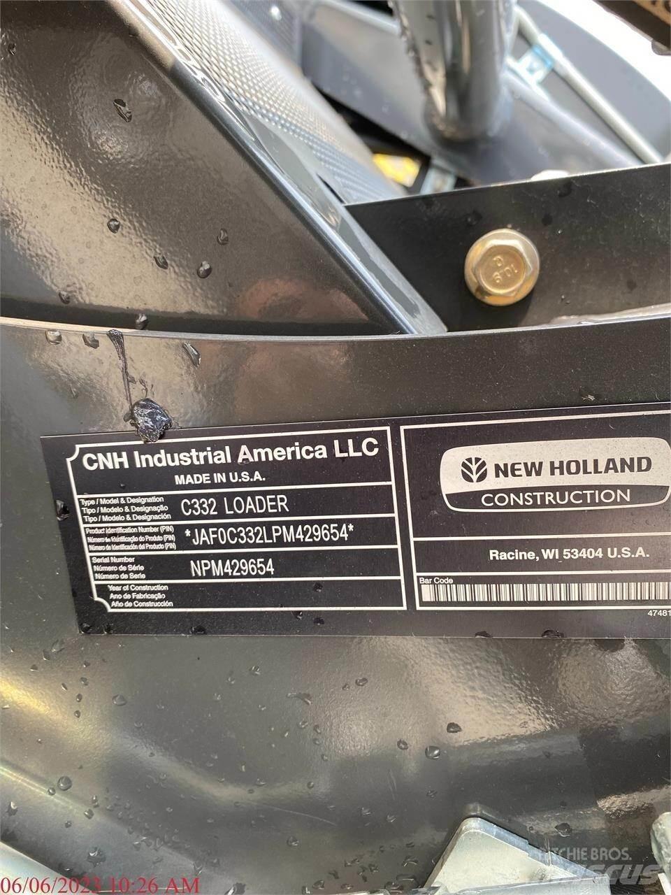 New Holland C332 Liukuohjatut kuormaajat
