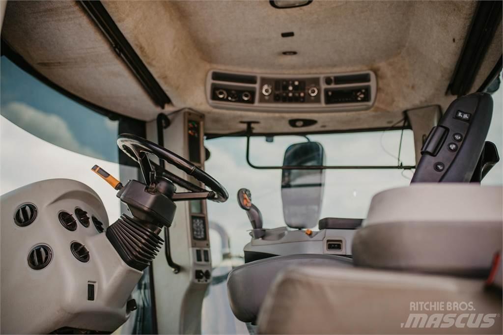 New Holland T9.645 Traktorit