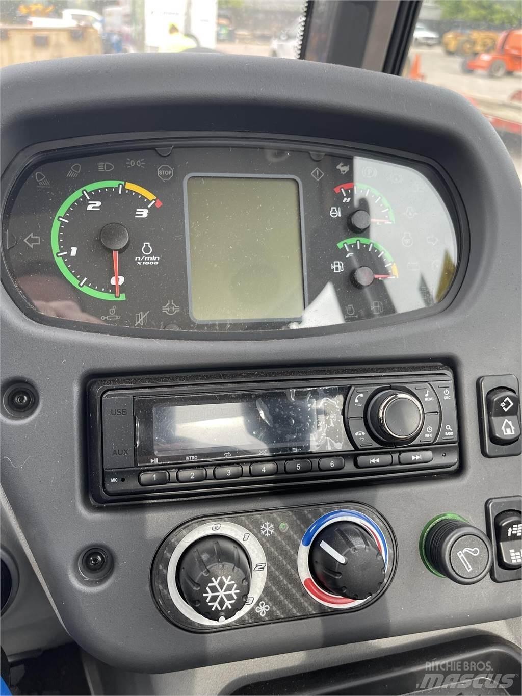 New Holland W80C Pyöräkuormaajat