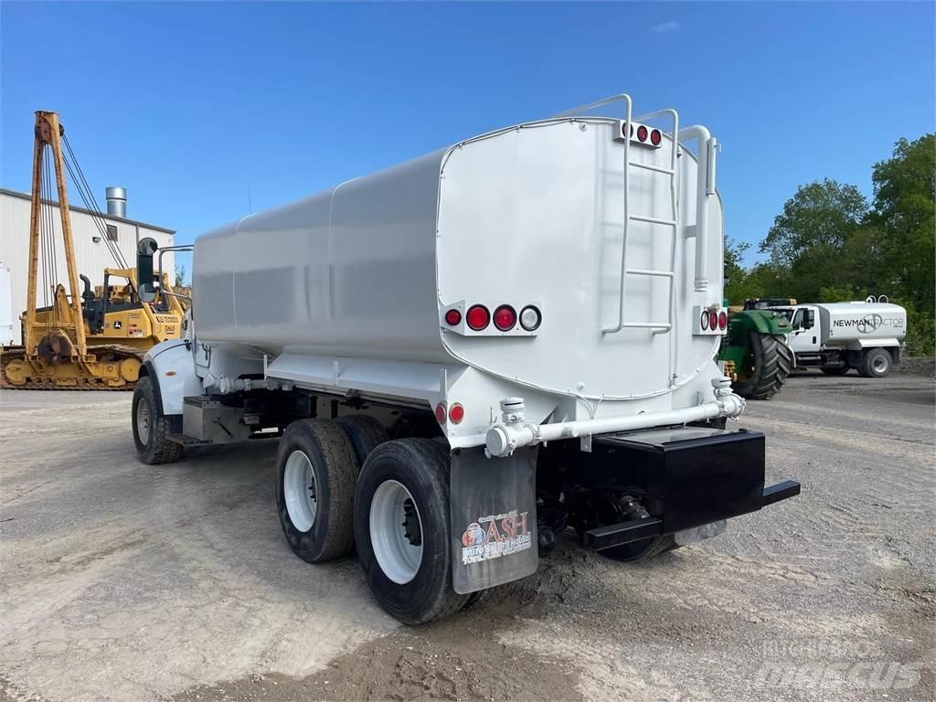 Peterbilt 335 Vesisäiliöautot