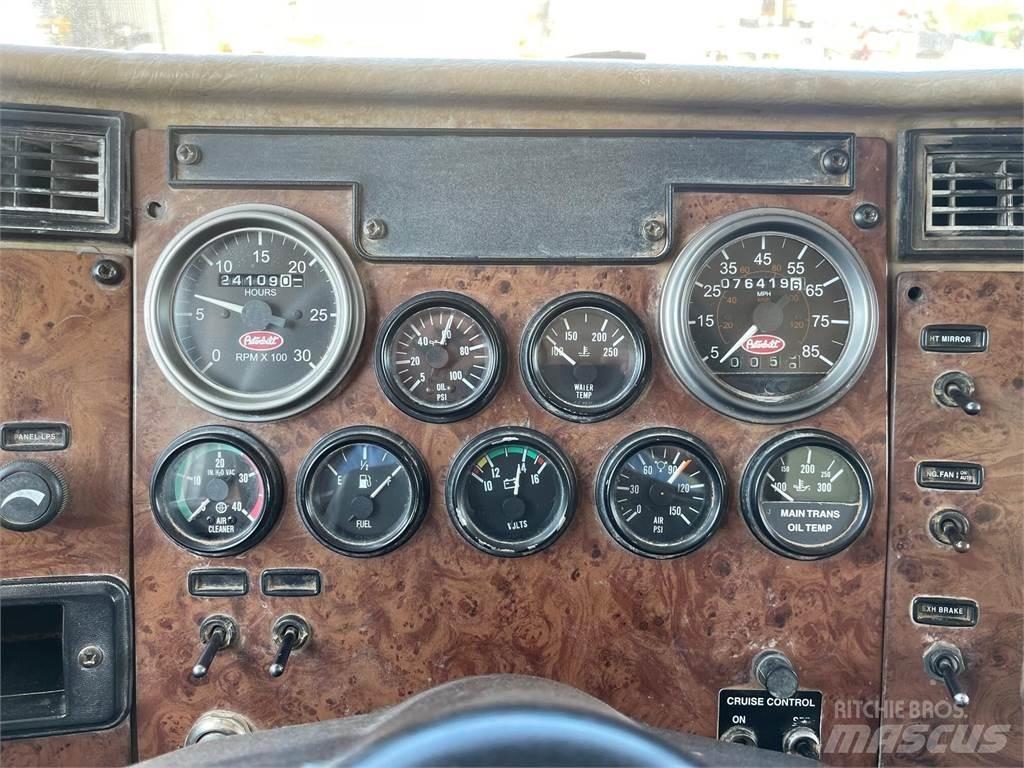 Peterbilt 335 Vesisäiliöautot
