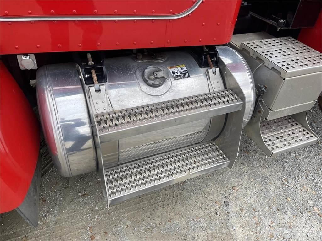 Peterbilt 337 Tienhoitoautot