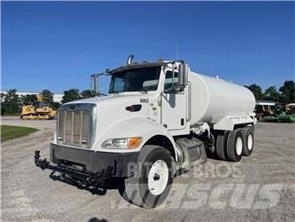 Peterbilt 348 Vesisäiliöautot