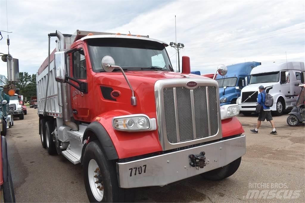 Peterbilt 567 Sora- ja kippiautot