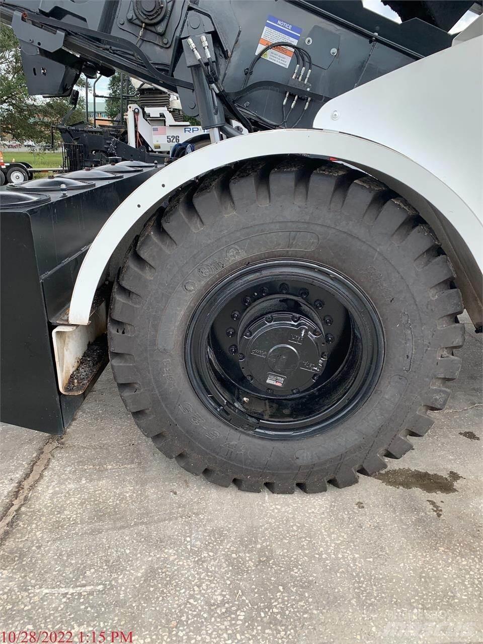 Roadtec MTV1100E MTV (Material transport vehicle)