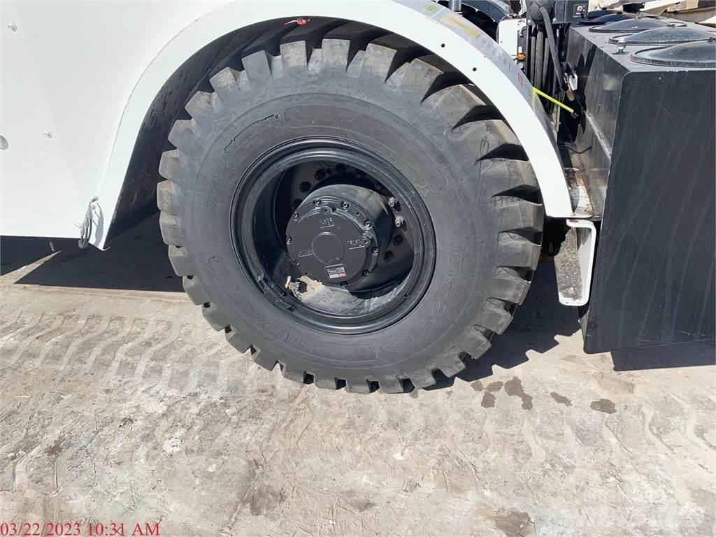 Roadtec MTV1100E MTV (Material transport vehicle)