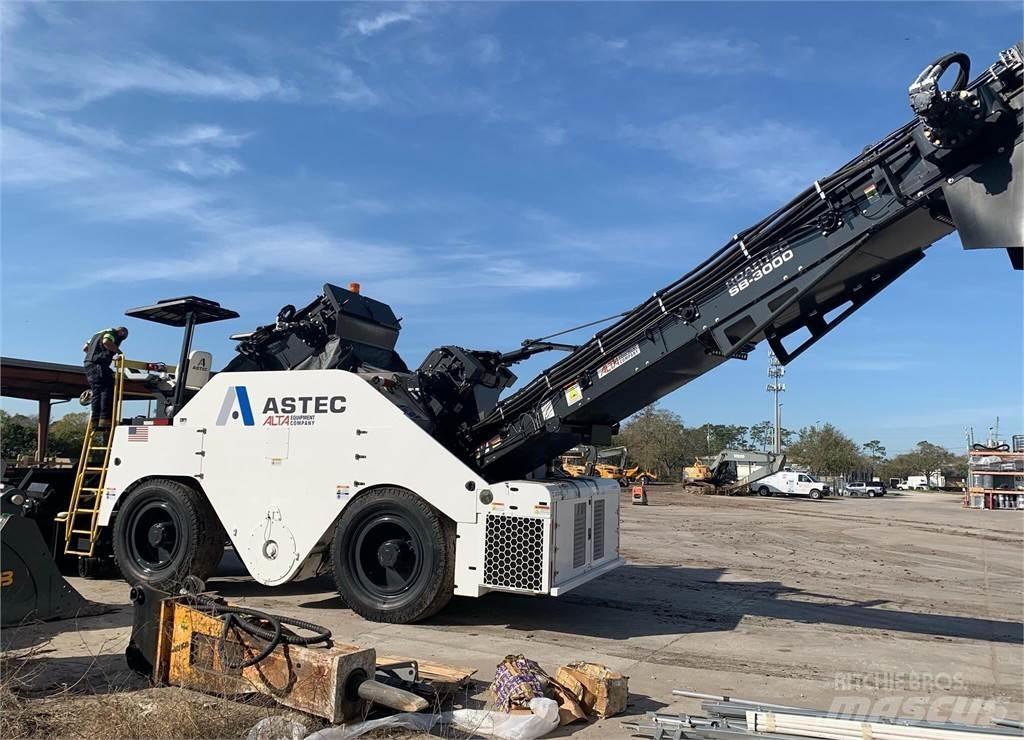 Roadtec SB3000 MTV (Material transport vehicle)