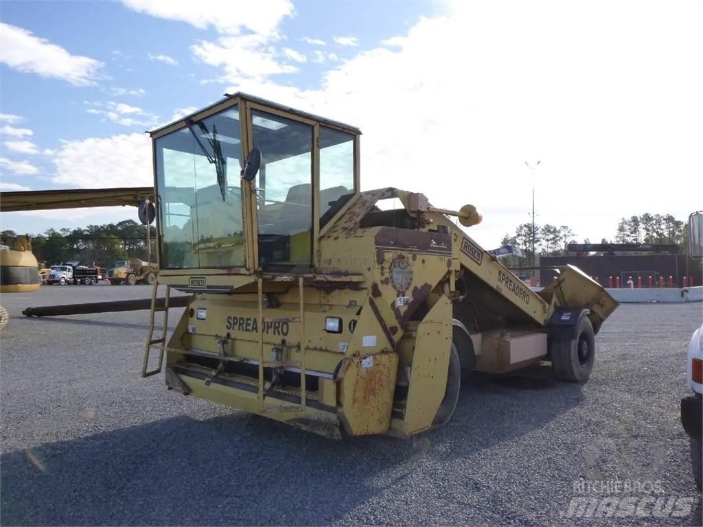 Rosco SPREADPRO MTV (Material transport vehicle)