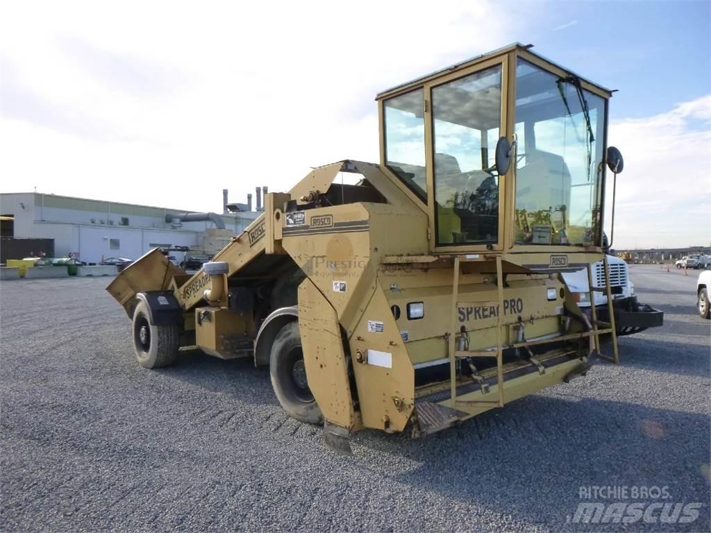 Rosco SPREADPRO MTV (Material transport vehicle)