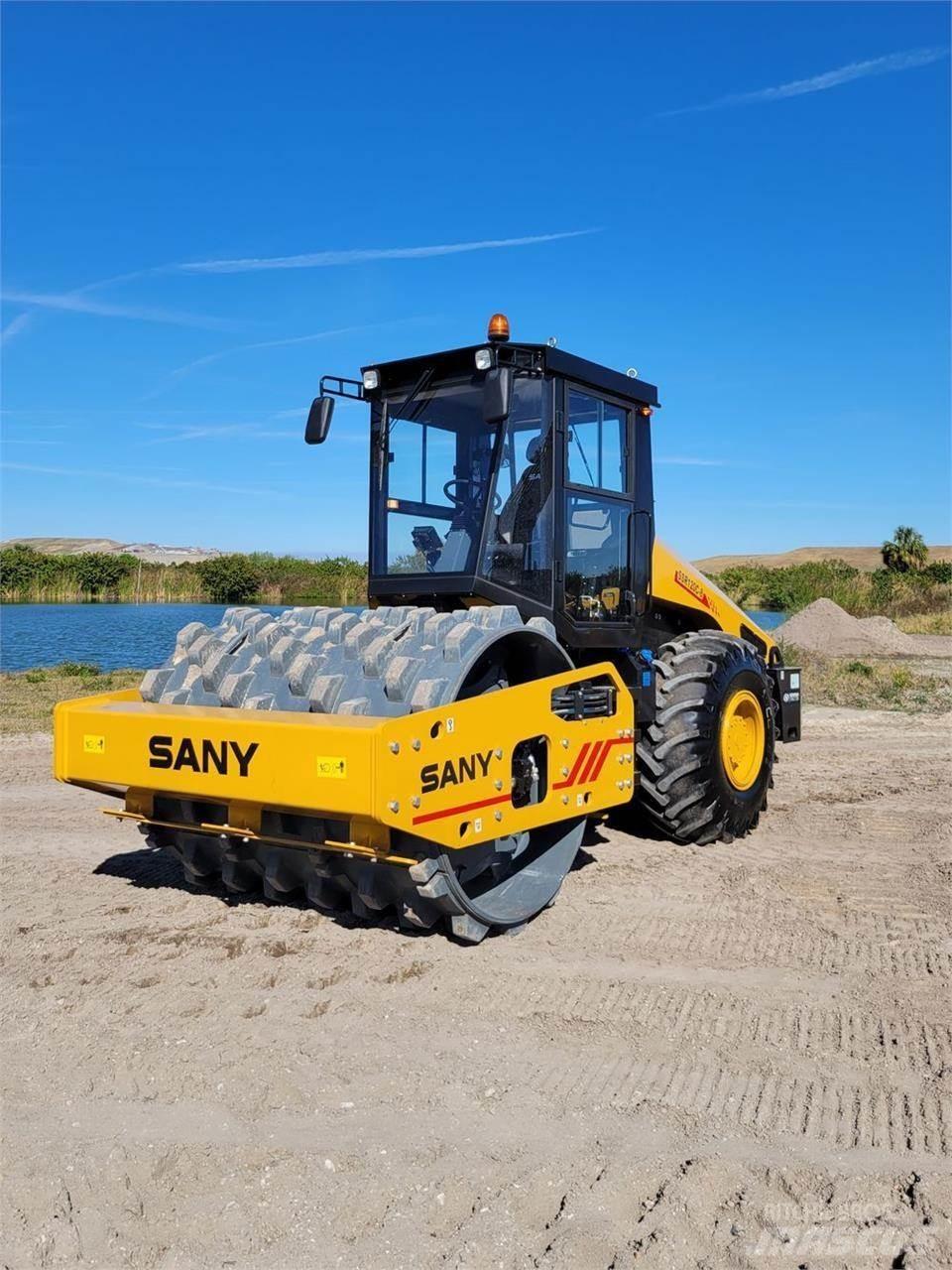 Sany SSR120C-8 Kaatopaikkajyrät