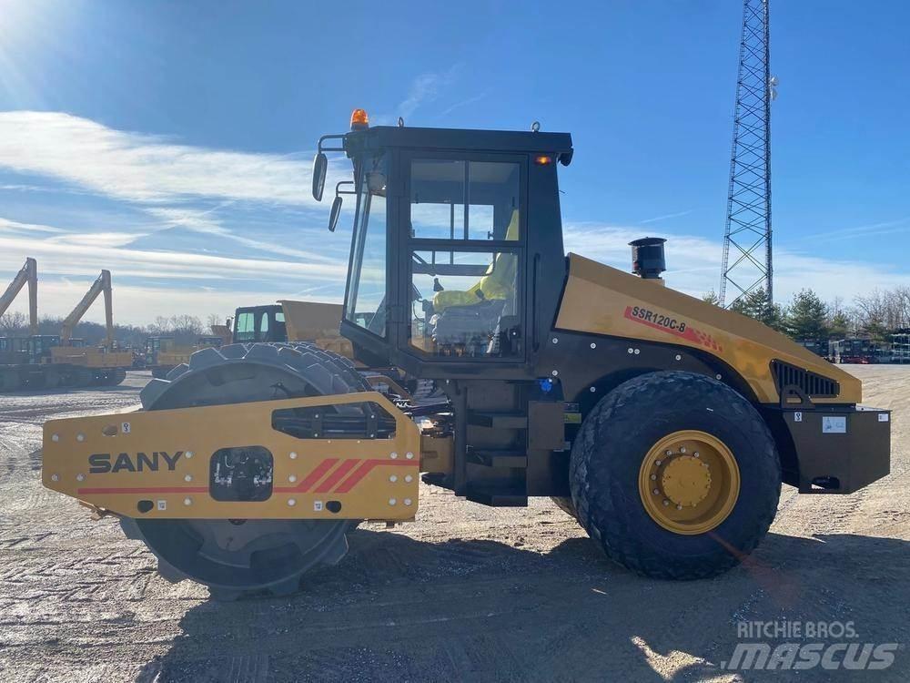 Sany SSR120C-8 Tandemjyrät