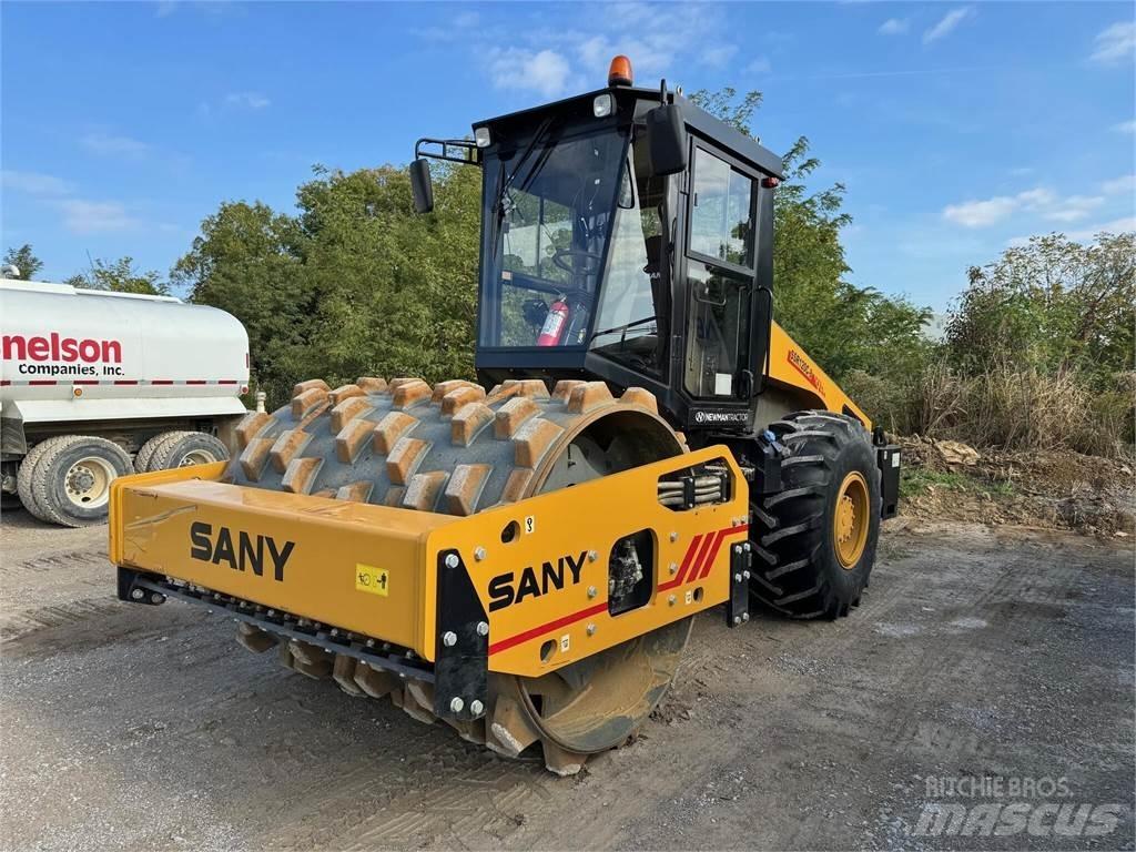 Sany SSR120C-8 Kaatopaikkajyrät