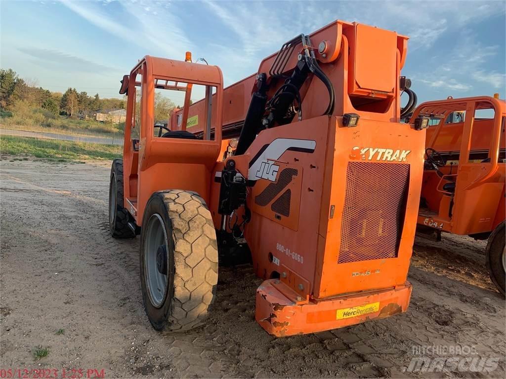 SkyTrak 6042 Kurottajat