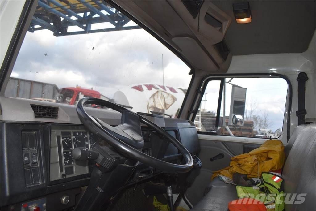  SPONCO M55 Nosturiautot