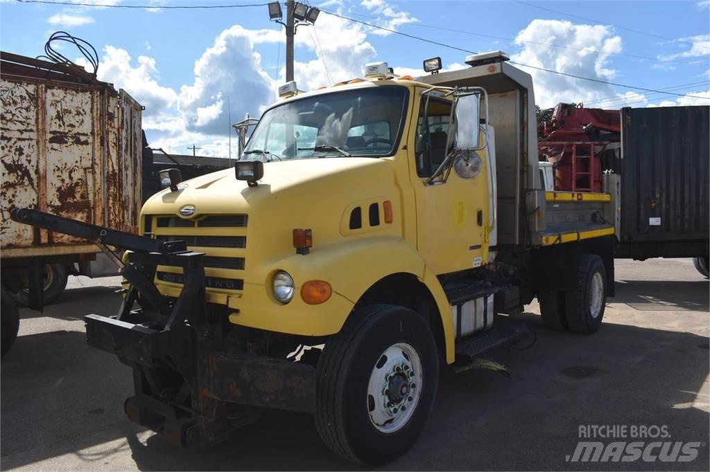 Sterling L7500 Sora- ja kippiautot