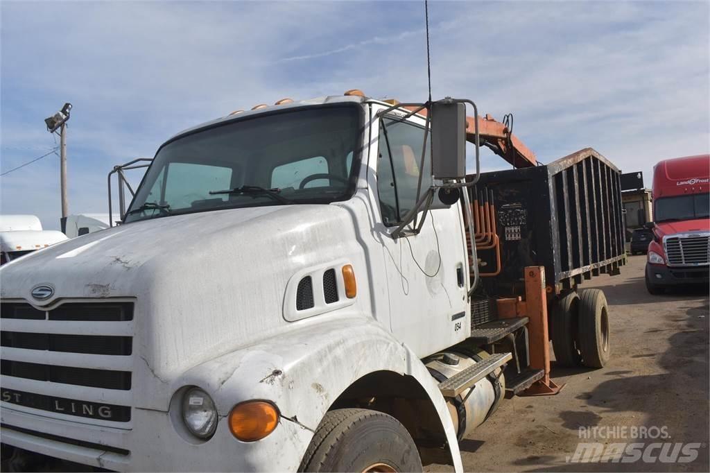 Sterling L7500 Nosturiautot