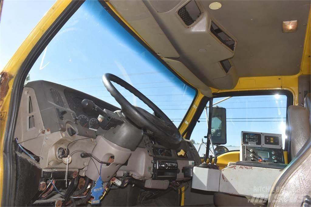 Sterling L8500 Sora- ja kippiautot