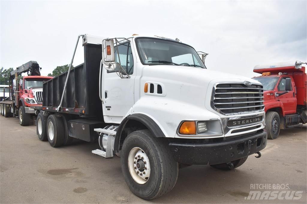Sterling L9500 Sora- ja kippiautot