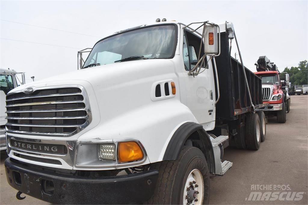 Sterling L9500 Sora- ja kippiautot