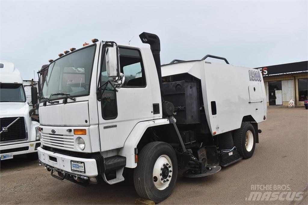 Sterling SC8000 Lakaisuautot