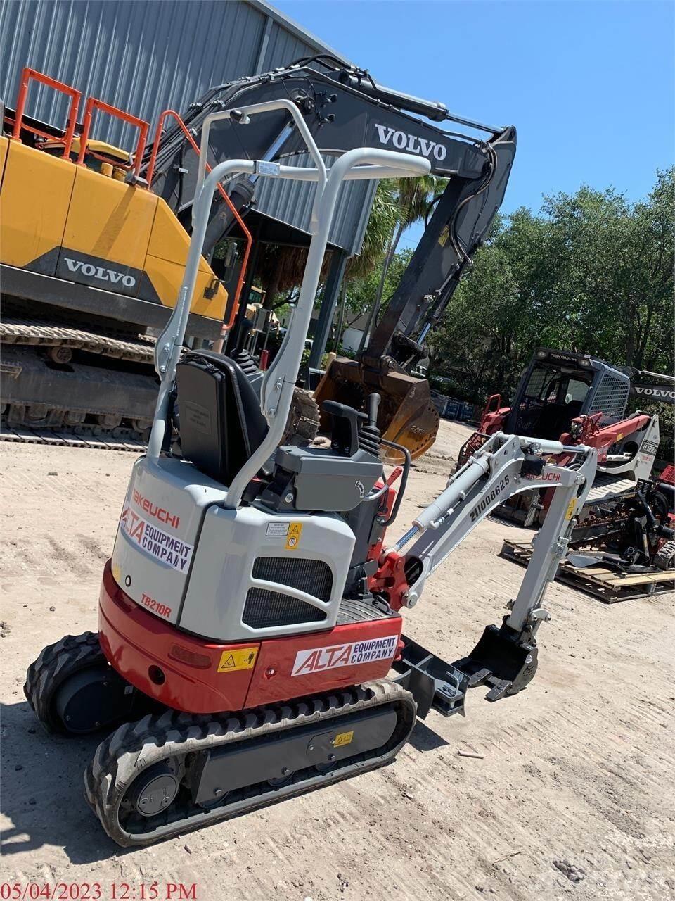Takeuchi TB210R Minikaivukoneet < 7t