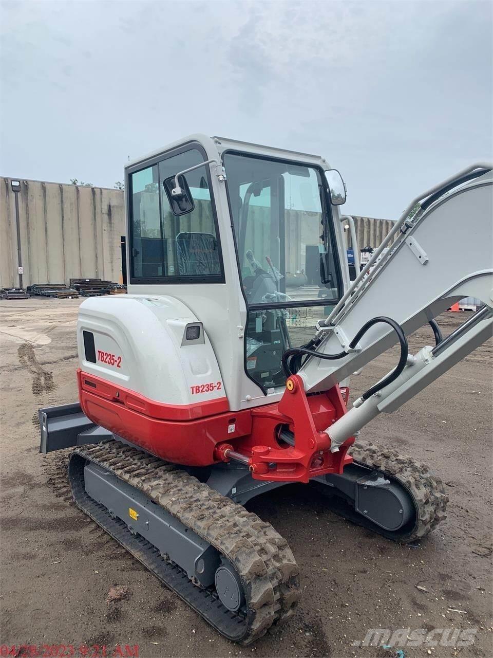 Takeuchi TB235-2 Minikaivukoneet < 7t